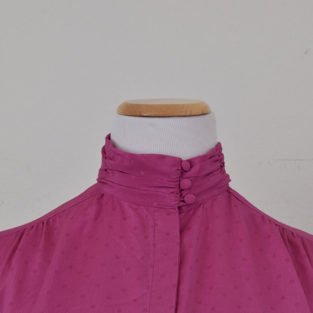 Vintage 80s pink Polyester Secretary Blouse by Cabrais - Picture 6 of 11